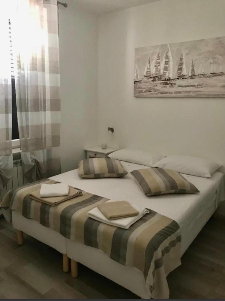 Julia Affittacamere Trieste Ngoại thất bức ảnh